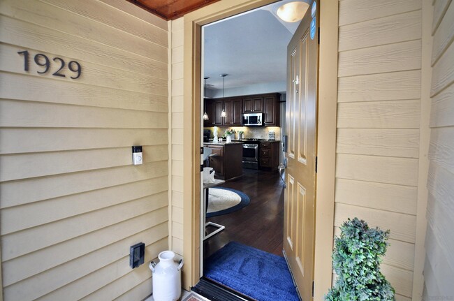 Photo - 1929 Felspar St Townhome