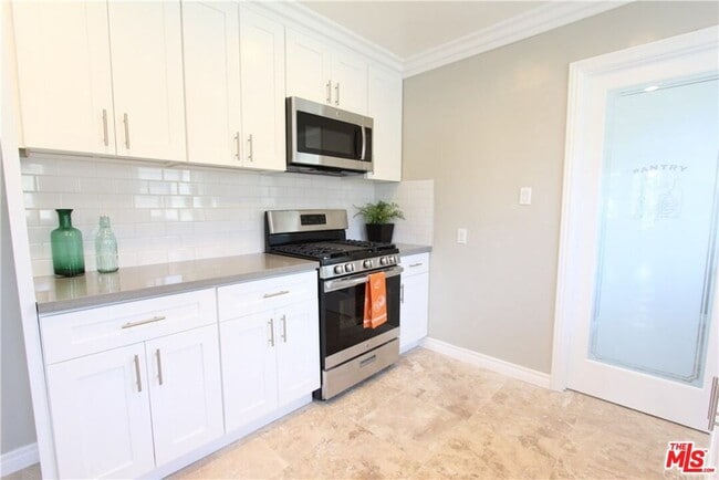 Photo - 3807 W 59th Pl