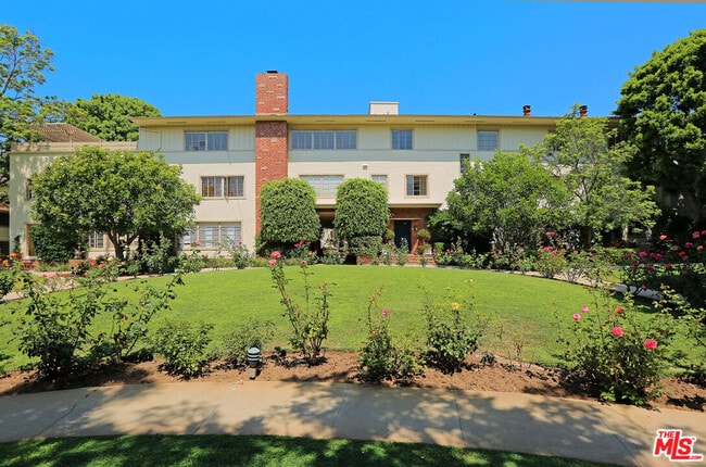 Building Photo - 11901 Sunset Blvd Unit 104