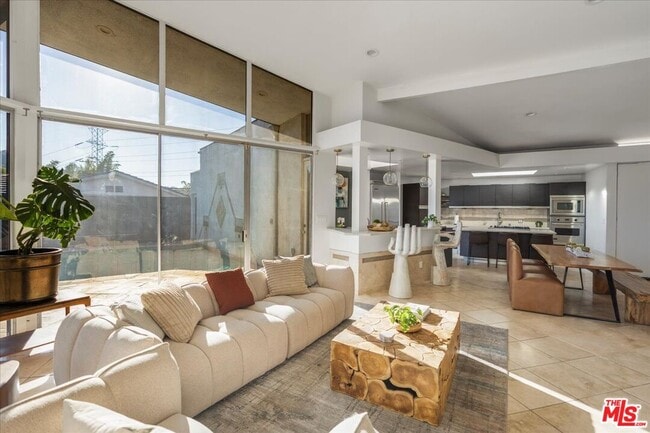 Photo - 6530 Lakeridge Rd