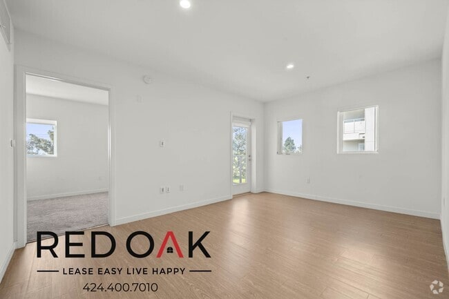 Building Photo - 11405 Chandler Blvd Rental