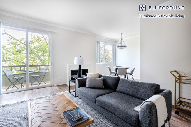 Photo - 467 Arnaz Dr Unit FL3-ID366