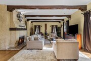 Photo - 2856 Glendower Ave