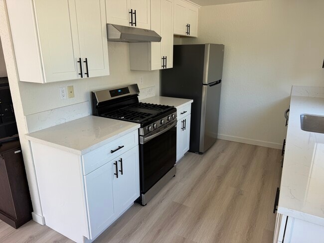 Photo - Vista Glen Apartments