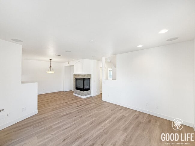 Photo - Stunning 3BD/3BA W/ A/C, Attached Garage, and In-Unit Laundry in Pacific Beach!