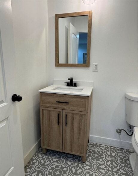 Photo - 2566 Broadway