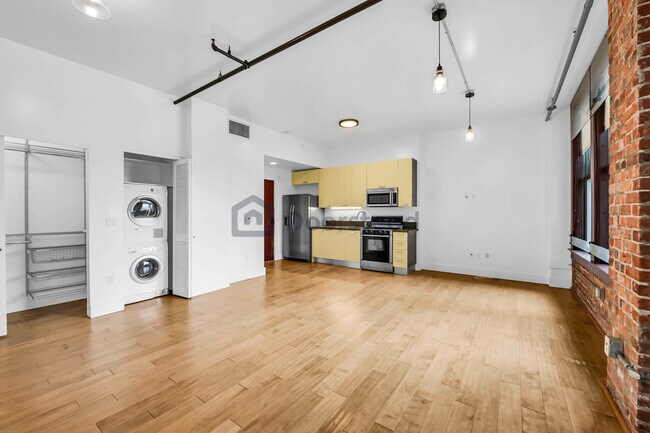 Photo - 460 S Spring St Unit 309