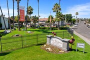Las Ventanas Signage - Las Ventanas Apartments