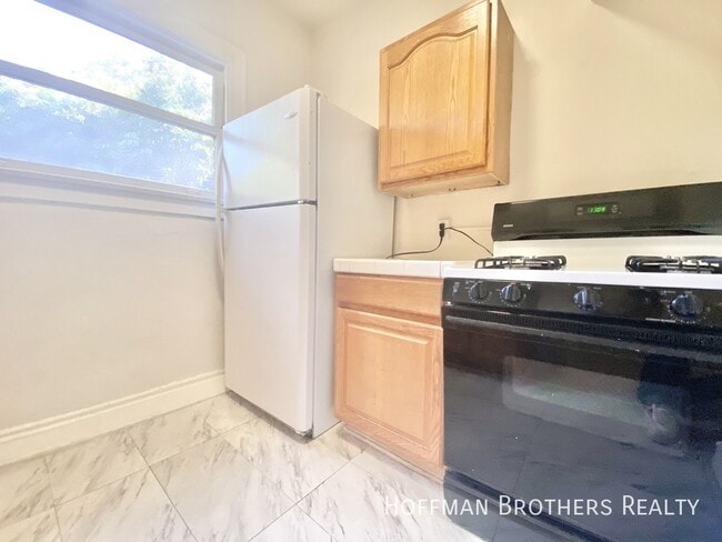 Photo - 532 S Coronado St Unit 108