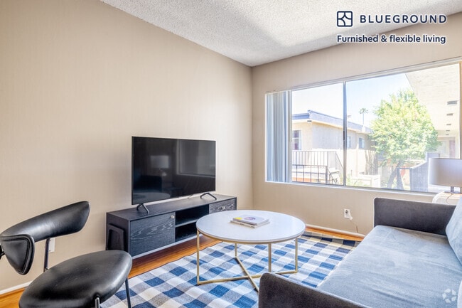 Building Photo - 14355 Huston St Rental