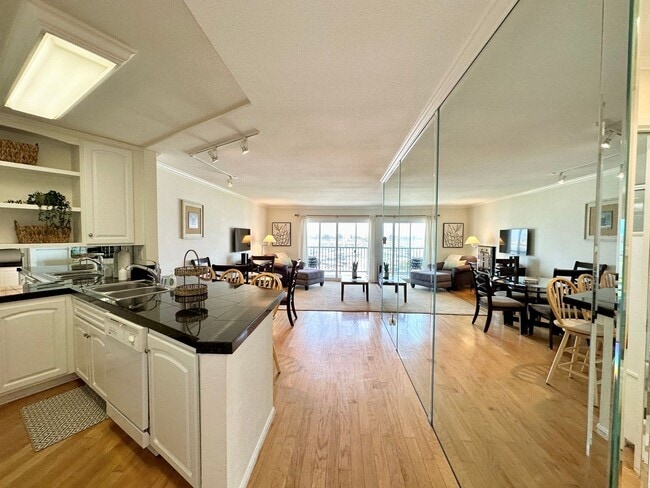 Photo - 2901 Peninsula Rd Unit 1