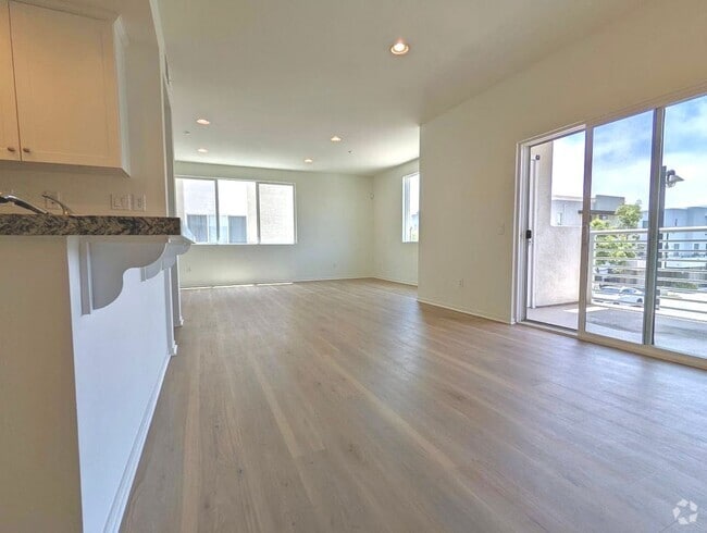 Building Photo - 13024 Union Ave Rental
