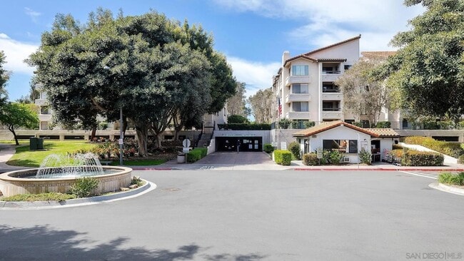 Building Photo - 5765 Friars Rd Unit 176