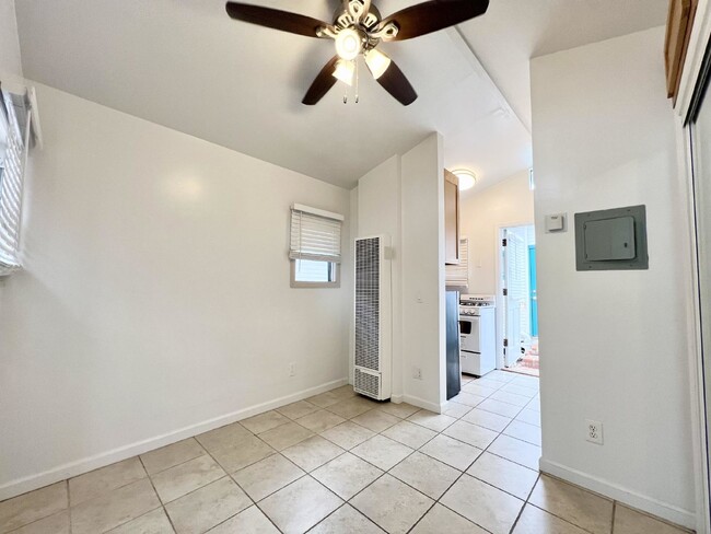 Photo - Come home to a cozy cottage on the coast! If you've been looking to make a move to the beach, now... Unit 5