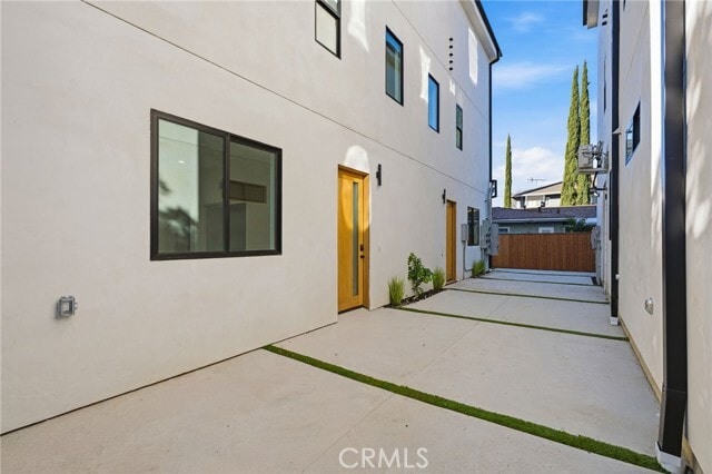 Photo - 13602 Burbank Blvd