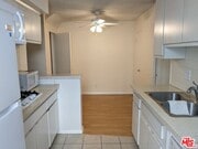 Photo - 633 N Sweetzer Ave Condo Unit 4