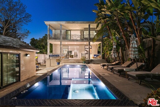 Photo - 1724 N Sierra Bonita Ave House