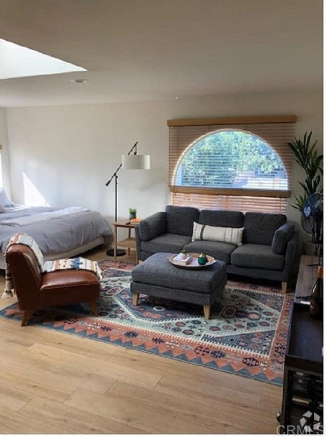 Building Photo - 251 E Glaucus St Rental