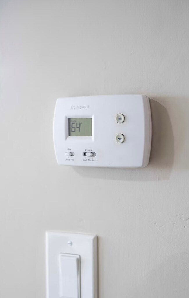 Photo - 3517 Menlo Ave