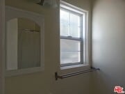 Photo - 615 N Rossmore Ave House