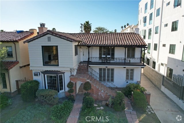 Building Photo - 915 Le Doux Rd Rental