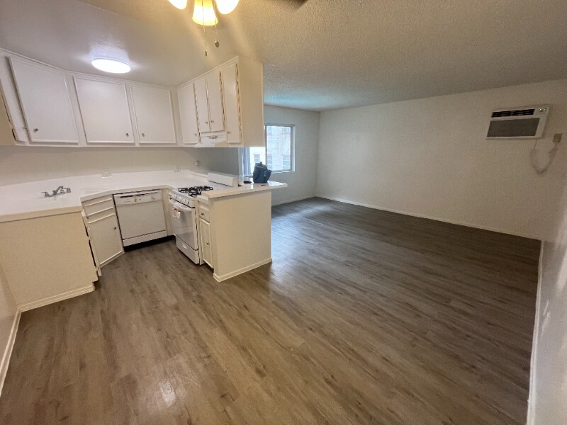 Photo - 509 N Berendo St Apartment Unit 112