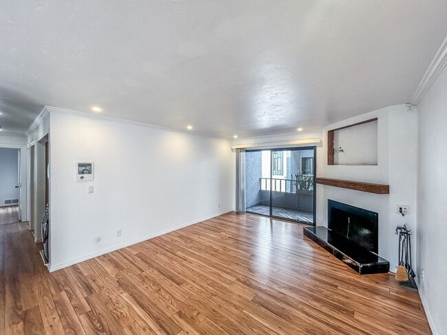 Photo - Beautiful 2BD/2BA W/ Private Balcony and In-Unit Laundry in Midway District!