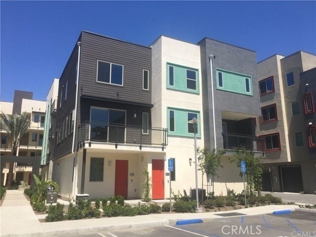 Building Photo - 175 Bowery