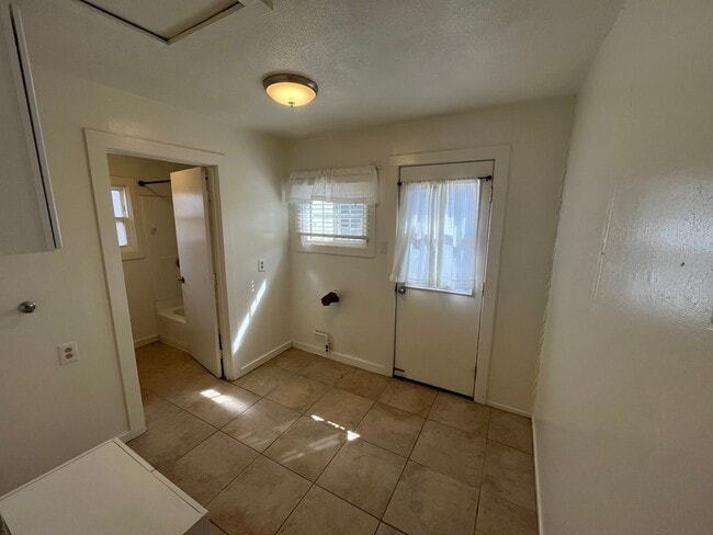 Photo - 360 E Foster Rd Unit 360 E. Foster Rd.