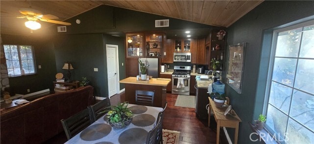 Building Photo - 27607 Oak Knoll Dr