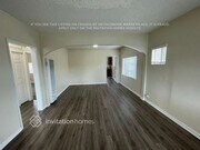 Photo - 641 W 106th St House
