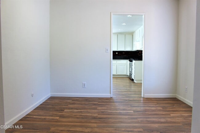 Photo - 1909 Bardet Pl