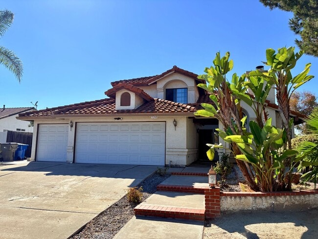 Building Photo - 4BR Large Oceanside Home Near Guajome Lake