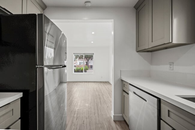 UNIT 1UNIT 1 - now available - 1101 N. Flower St.