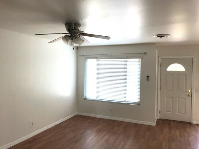 Photo - 3 Bedroom Townhome for Lease in Highly Des...