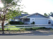 Front of house from street - 29071 Avenida de las Flores