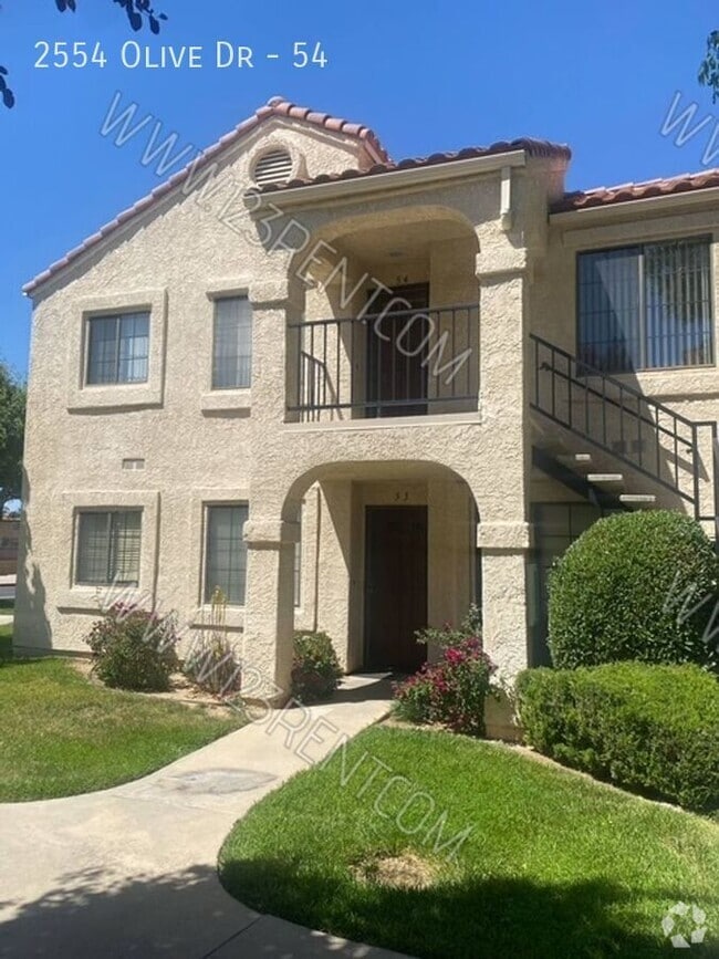 Building Photo - 2554 Olive Dr Rental