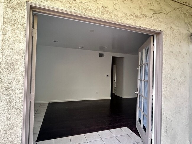 Photo - 3937 Long Beach Blvd Unit C - Lease Only