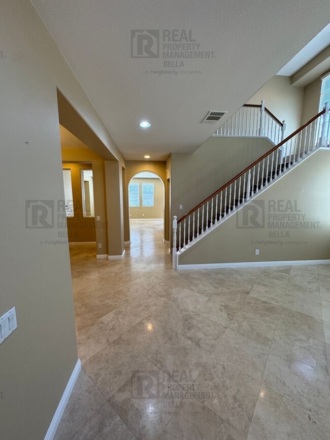 Photo - Ideal Layout! 4 Bedroom Home with Main Floor Bed/Bath & Open Loft