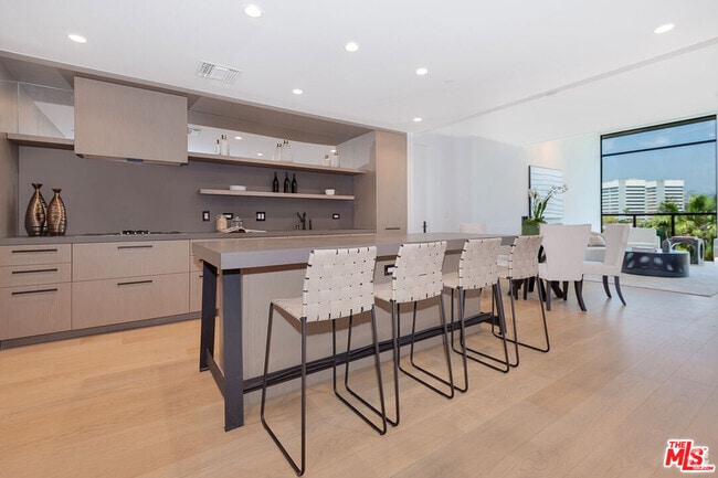 Building Photo - 10777 Wilshire Blvd Unit 703 Rental
