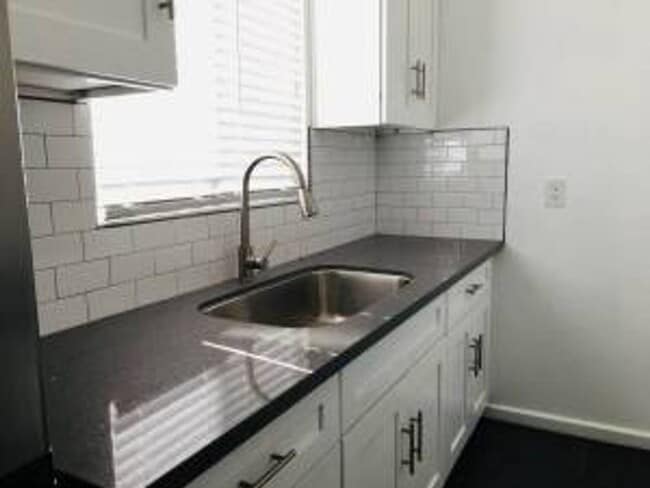 Photo - Loma Lake Apartments