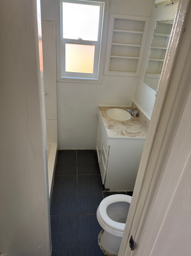 Photo - 411 Grand Ave