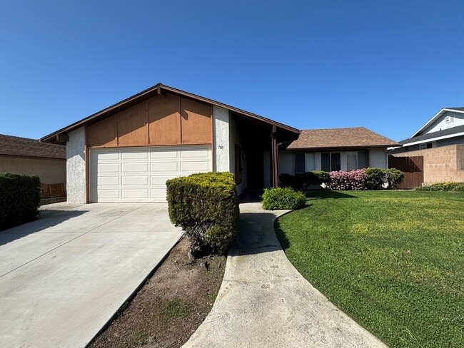 Building Photo - East Ventura Home- Spacious Backyard!