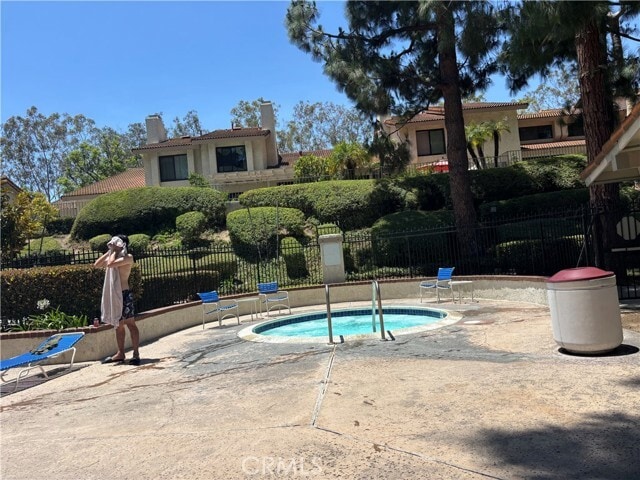 Photo - 957 Creekside Dr