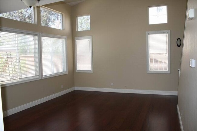 Photo - Beautiful  3bed 2.5 ba in Paseo del Sol. Lots of Amenities! Available now!