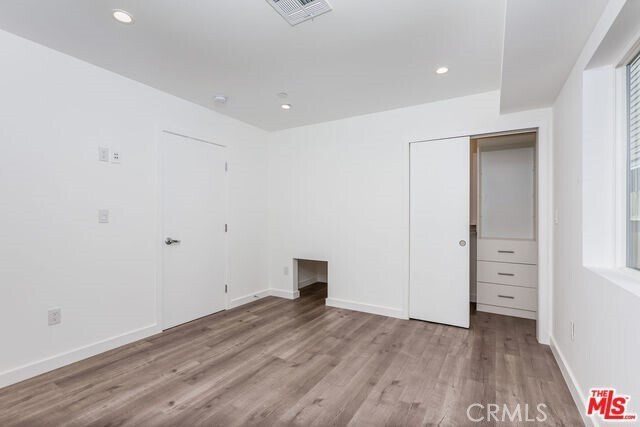 Photo - 10916 Hesby St