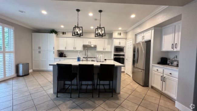 Building Photo - 13275 Brass Ring Ln Rental