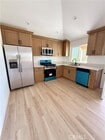 Photo - 20407 Strathern St