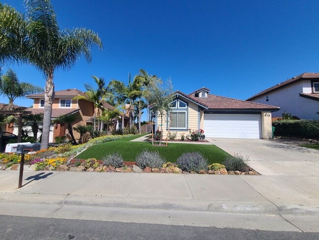 Photo - 2 bed 2 bath single family residence. AVAILABLE 5/16