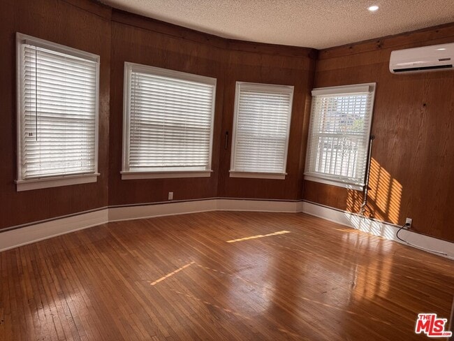 Photo - 1257 4th Ave Unit 1